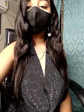 Parinaaz18 online show from 15, 12, 2025