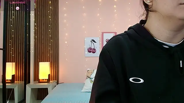 alina martinelli online show from 12, 4, 2026