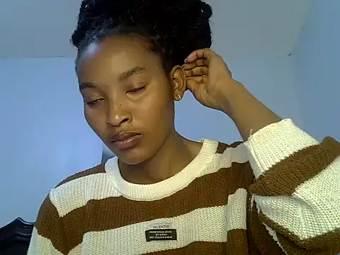 Snapshot of cute-alexis chatting on 9, 5, 2026 cute-alexis online show from 9, 5, 2026