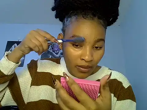 cute-alexis online show from 28, 6, 2026