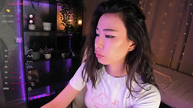 Snapshot of sensualily chatting on 9, 10, 2025 sensualily online show from 9, 10, 2025