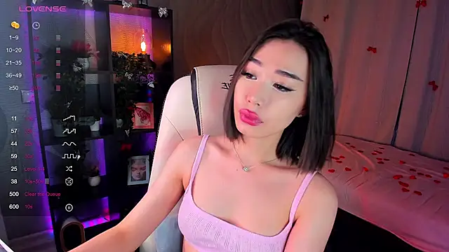 sensualily online show from 4, 3, 2026