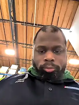 Snapshot of goodboybaddaddy chatting on 5, 2, 2026 goodboybaddaddy online show from 5, 2, 2026