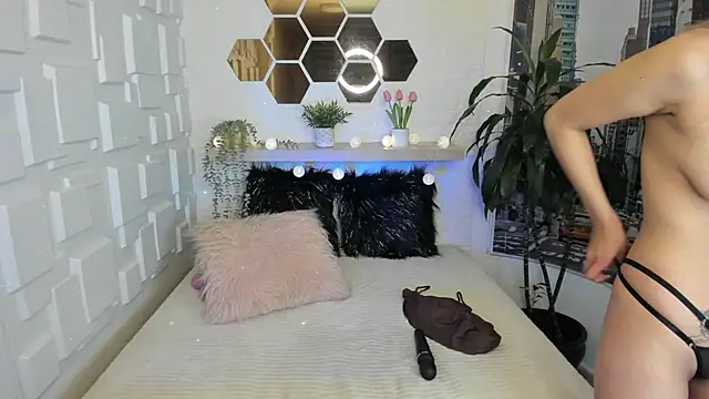 Snapshot of Esteff__o2 chatting on 5, 2, 2025 Esteff o2 online show from 5, 2, 2025