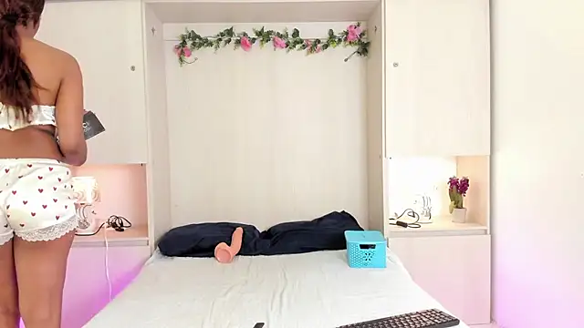 KendallRosse1 online show from 1, 12, 2025