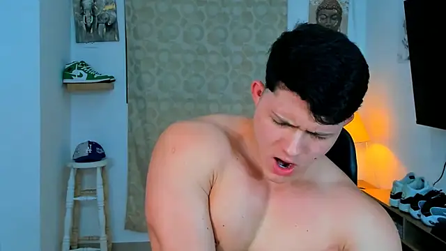 Snapshot of Hazzan_Velez chatting on 13, 1, 2025 Hazzan Velez online show from 13, 1, 2025