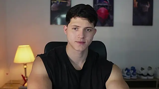 Snapshot of Hazzan_Velez chatting on 6, 10, 2025 Hazzan Velez online show from 6, 10, 2025