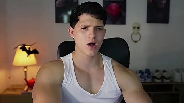 Snapshot of Hazzan_Velez chatting on 17, 10, 2025 Hazzan Velez online show from 17, 10, 2025