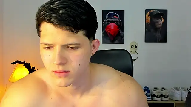 Snapshot of Hazzan_Velez chatting on 29, 10, 2025 Hazzan Velez online show from 29, 10, 2025