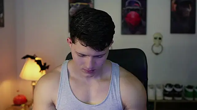 Snapshot of Hazzan_Velez chatting on 8, 11, 2025 Hazzan Velez online show from 8, 11, 2025