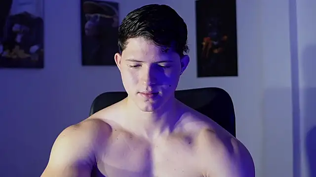 Snapshot of Hazzan_Velez chatting on 13, 12, 2025 Hazzan Velez online show from 13, 12, 2025