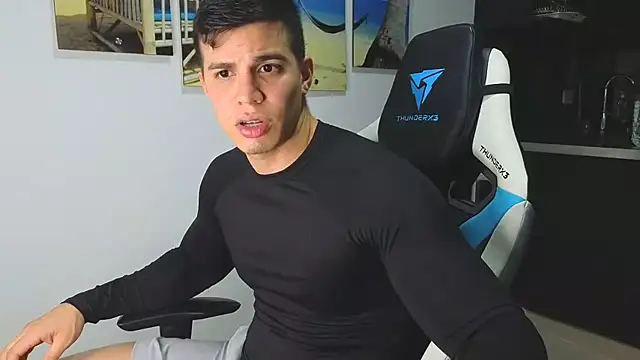 Snapshot of Ethanstill1 chatting on 31, 1, 2025 Ethanstill1 online show from 31, 1, 2025