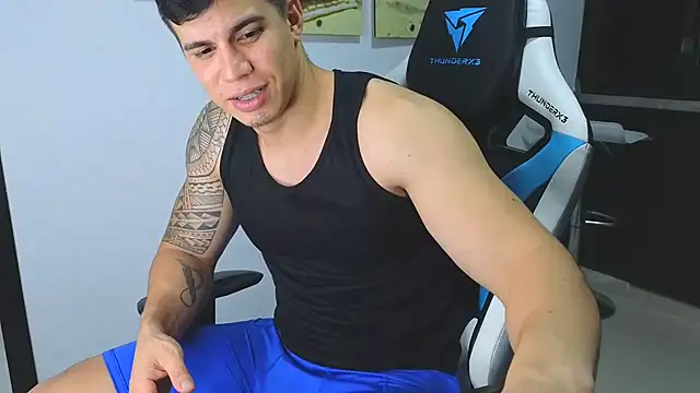 Snapshot of Ethanstill1 chatting on 1, 2, 2025 Ethanstill1 online show from 1, 2, 2025