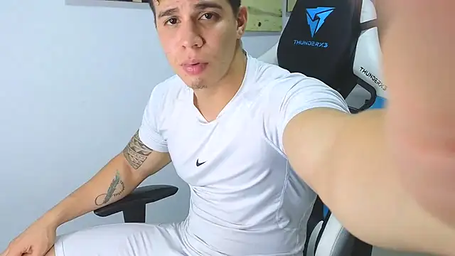 Snapshot of Ethanstill1 chatting on 5, 2, 2025 Ethanstill1 online show from 5, 2, 2025