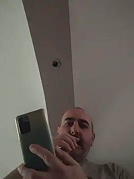 Maryo0001 online show from 9, 2, 2026