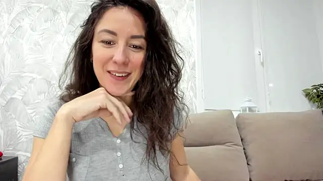 Snapshot of Karina_sunny chatting on 14, 12, 2025 Karina sunny online show from 14, 12, 2025