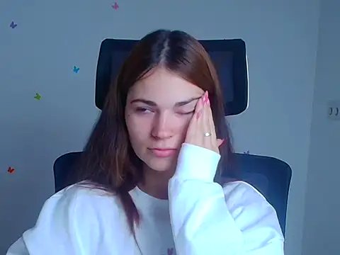 Loon Amore online show from 12, 11, 2025