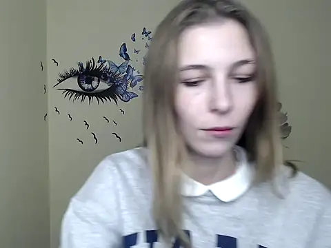 Snapshot of StrangerGi chatting on 8, 12, 2024 StrangerGi online show from 8, 12, 2024