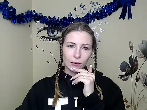 Snapshot of StrangerGi chatting on 16, 1, 2025 StrangerGi online show from 16, 1, 2025