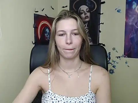 Snapshot of StrangerGi chatting on 29, 6, 2026 StrangerGi online show from 29, 6, 2026