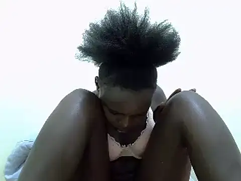 Snapshot of dirtyshowgirl chatting on 21, 12, 2024 dirtyshowgirl online show from 21, 12, 2024