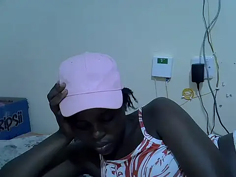 Snapshot of dirtyshowgirl chatting on 29, 9, 2025 dirtyshowgirl online show from 29, 9, 2025