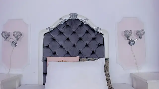 anais cooper online show from 23, 9, 2025