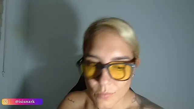 Snapshot of Isis69_ chatting on 7, 11, 2025 Isis69 online show from 7, 11, 2025