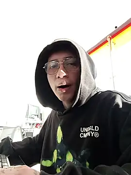 Snapshot of Juliandr188 chatting on 29, 11, 2025 Juliandr188 online show from 29, 11, 2025