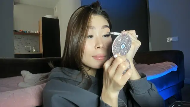 Yukisans online show from 27, 2, 2025