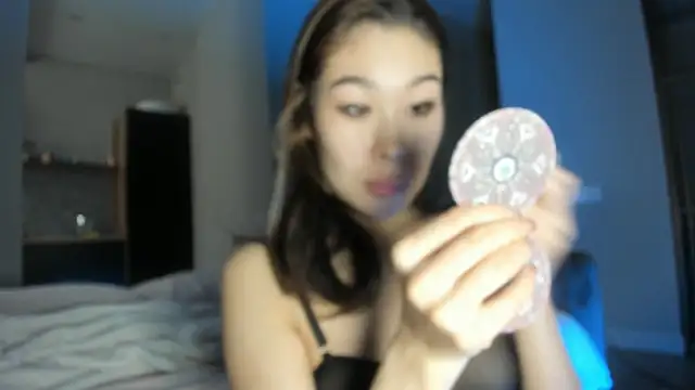 Yukisans online show from 12, 3, 2025