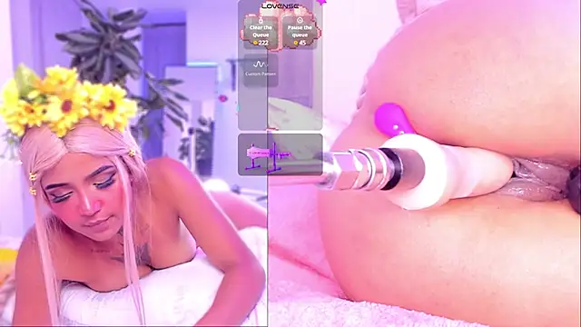 Snapshot of revy_blacck chatting on 6, 2, 2025 revy blacck online show from 6, 2, 2025