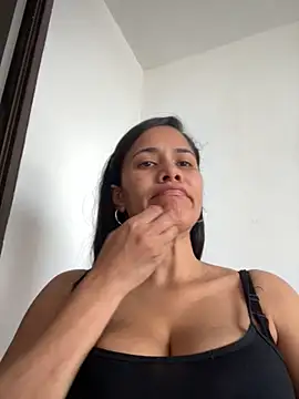 Snapshot of ambarsmith02 chatting on 2, 11, 2025 ambarsmith02 online show from 2, 11, 2025