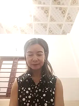 Sexy-ladyboobs20 online show from 2, 12, 2025