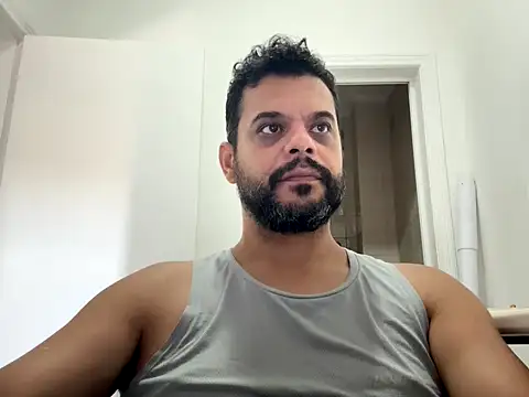 HornyBeachBoyBR online show from 2, 5, 2026