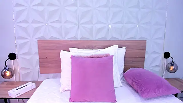 Stacey white  online show from 10, 2, 2026