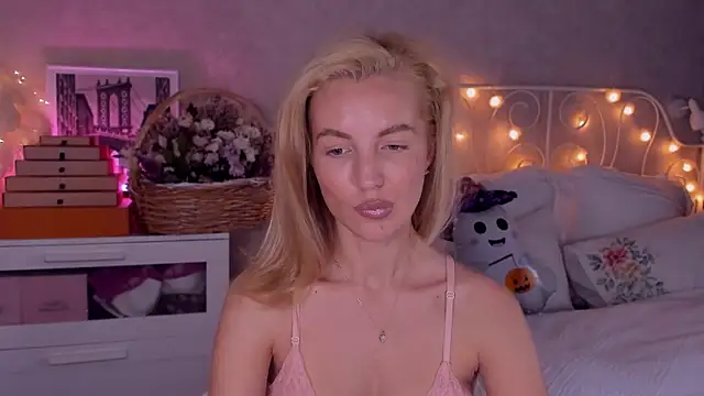 aestetick online show from 26, 10, 2025