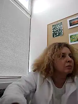 Snapshot of SexyHotSusan chatting on 4, 2, 2025 SexyHotSusan online show from 4, 2, 2025