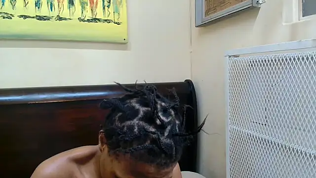 SpicyQueenxxxx online show from 3, 10, 2025