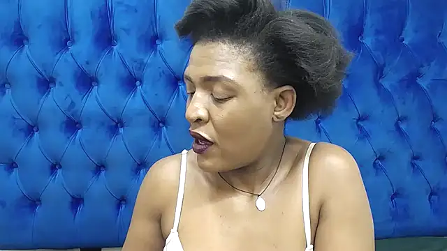 Snapshot of SpicyQueenxxxx chatting on 25, 5, 2026 SpicyQueenxxxx online show from 25, 5, 2026
