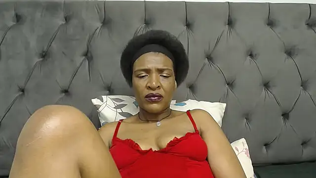 SpicyQueenxxxx online show from 28, 7, 2026
