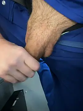 Snapshot of 34thwonder chatting on 18, 12, 2024 34thwonder online show from 18, 12, 2024