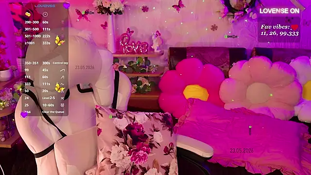 Miss SweetPeach online show from 23, 5, 2026