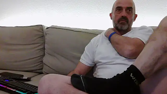 newsimo74 online show from 17, 2, 2025