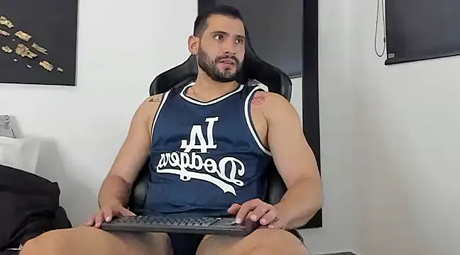 Dereck vega online show from 30, 1, 2025