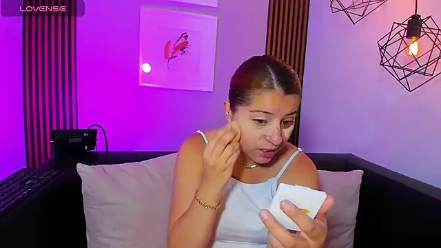 Nahiajhonson  online show from 23, 3, 2026