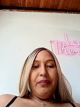 Snapshot of SamaraJay1 chatting on 25, 12, 2024 SamaraJay1 online show from 25, 12, 2024