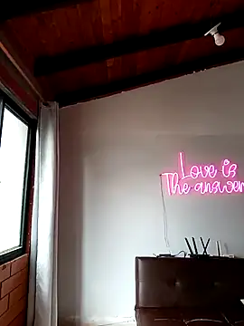 Snapshot of SamaraJay1 chatting on 12, 1, 2025 SamaraJay1 online show from 12, 1, 2025