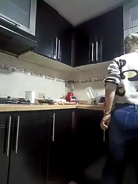 Snapshot of coral_smitth chatting on 11, 2, 2025 coral smitth online show from 11, 2, 2025