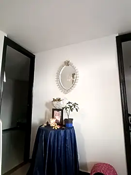 Snapshot of coral_smitth chatting on 17, 9, 2025 coral smitth online show from 17, 9, 2025